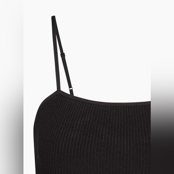 Aritzia Cropped Sculpt Tank - Picture 4 of 4